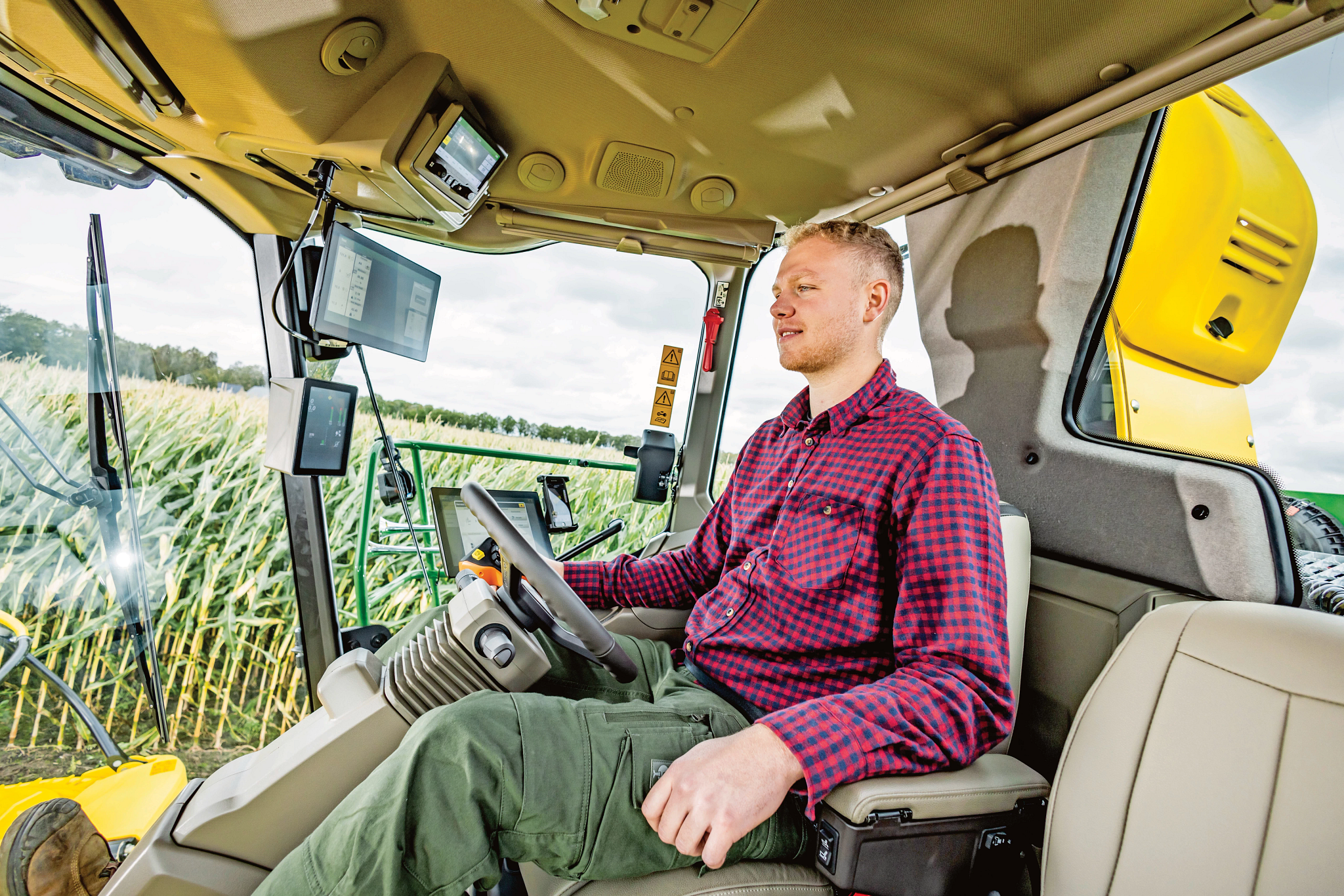 Αυτοκινούμενα ενσιρωκοπτικά μηχανήματα F9 σειράς 700