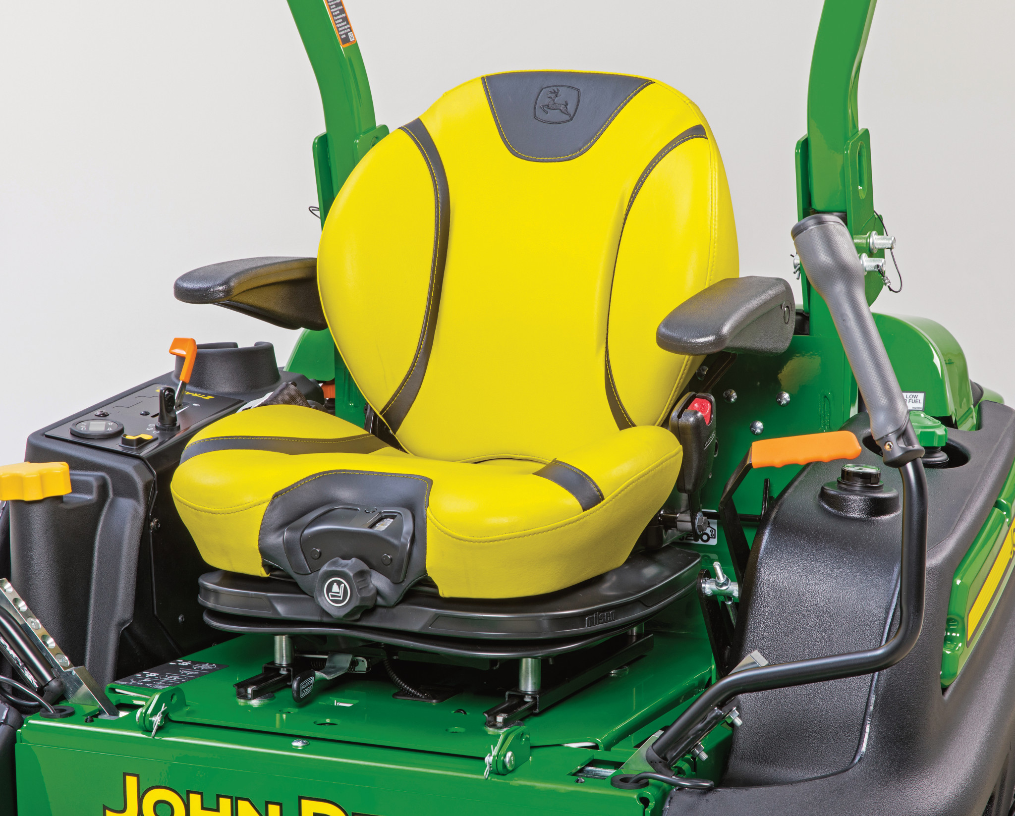 Στούντιο, χορτοκοπτικά επιτόπιας στροφής σειράς ZTrak R, καθίσματα,