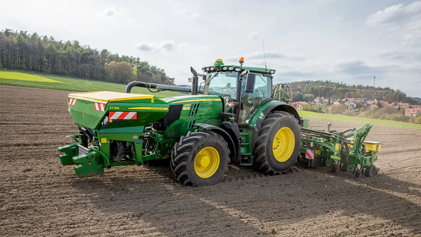 Λήψη δράσης παρελκόμενου αγρού FT180 - Μπροστινή αριστερή όψη