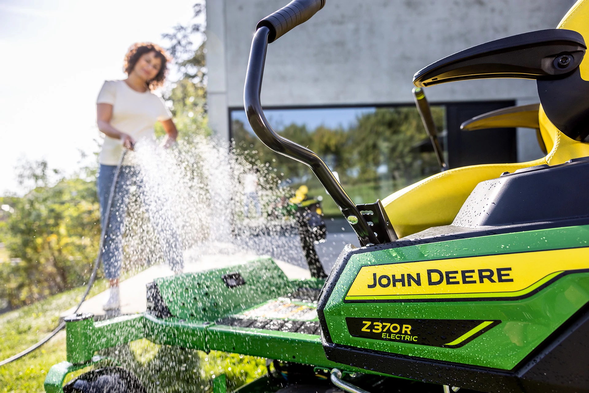 Πλεονεκτήματα πελατών οικιακού χορτοκοπτικού Z370r