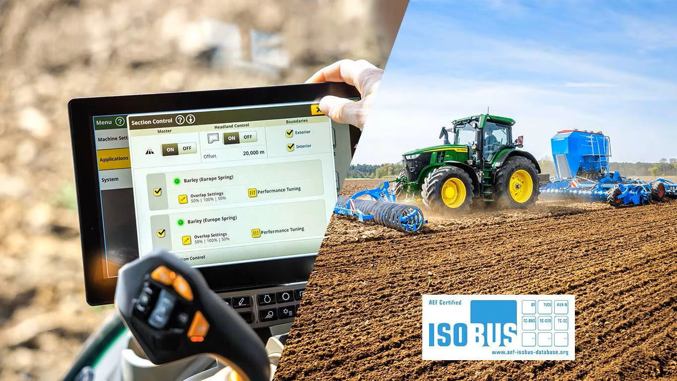 Οθόνη εντός της καμπίνας που εμφανίζει τον Έλεγχο τμήματος δίπλα σε μια εικόνα ενός τρακτέρ που έλκει παρελκόμενα στον αγρό με το λογότυπο ISOBUS