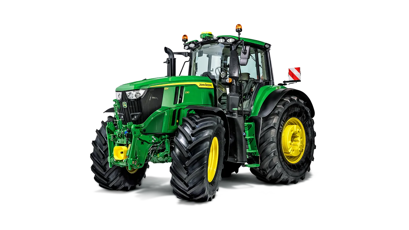 Πράσινο αγροτικό τρακτέρ John Deere με μεγάλα ελαστικά και μπροστινά αντίβαρα σε λευκό φόντο
