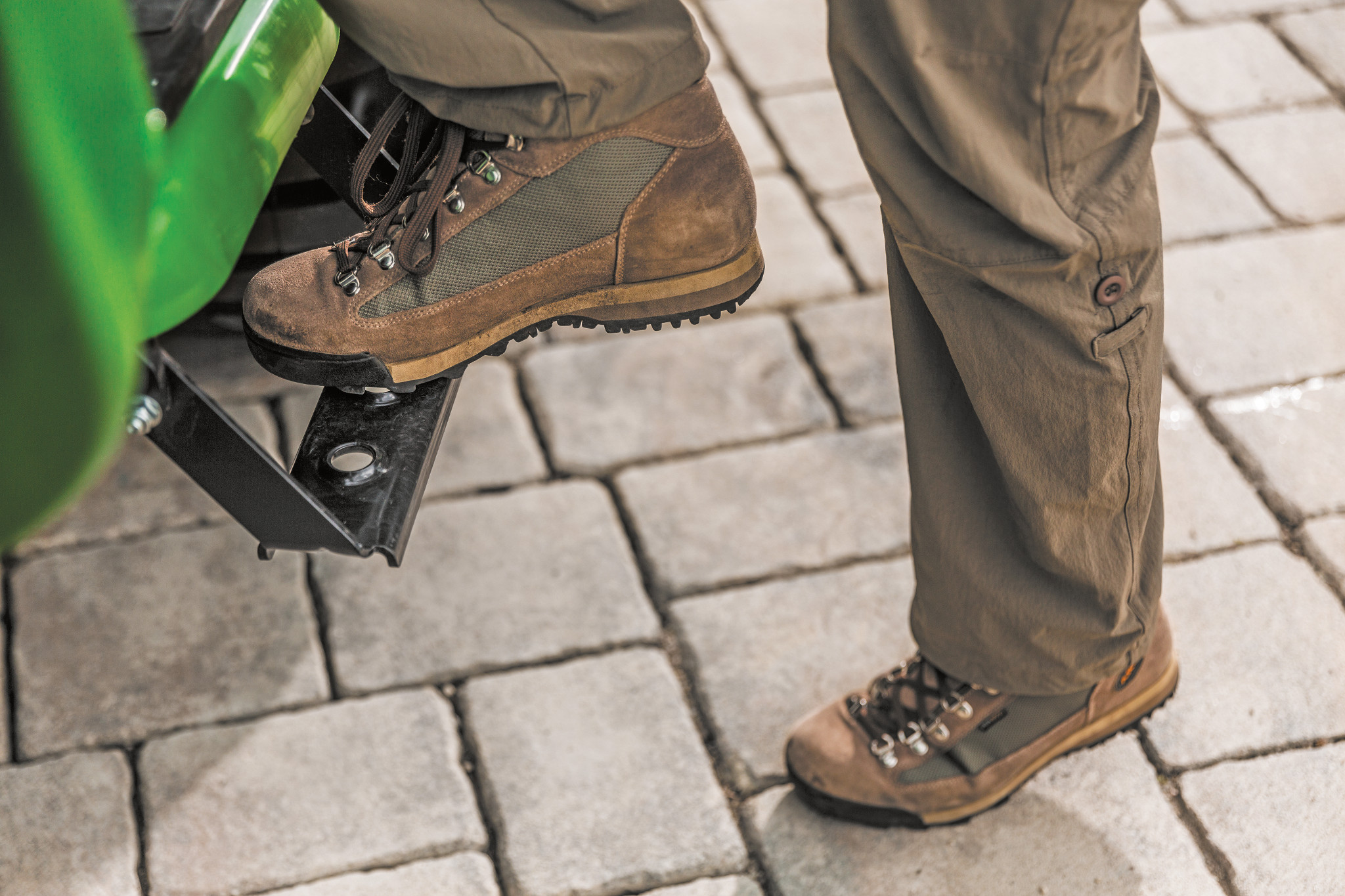 Αγρός 3038E, εύκολα βήματα, εύκολη πρόσβαση On/Off