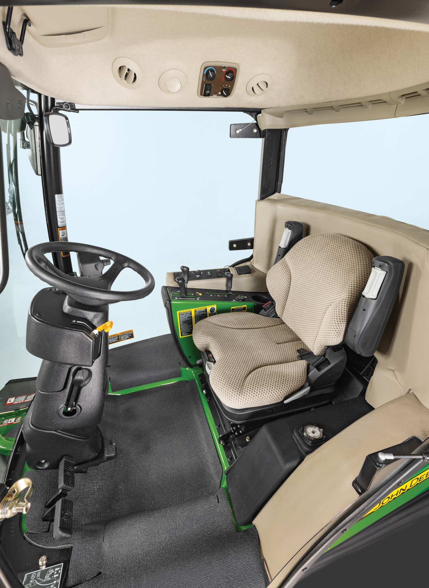 Στούντιο, μπροστινά περιστροφικά επαγγελματικά χορτοκοπτικά, ενσωματωμένη καμπίνα ComfortCab