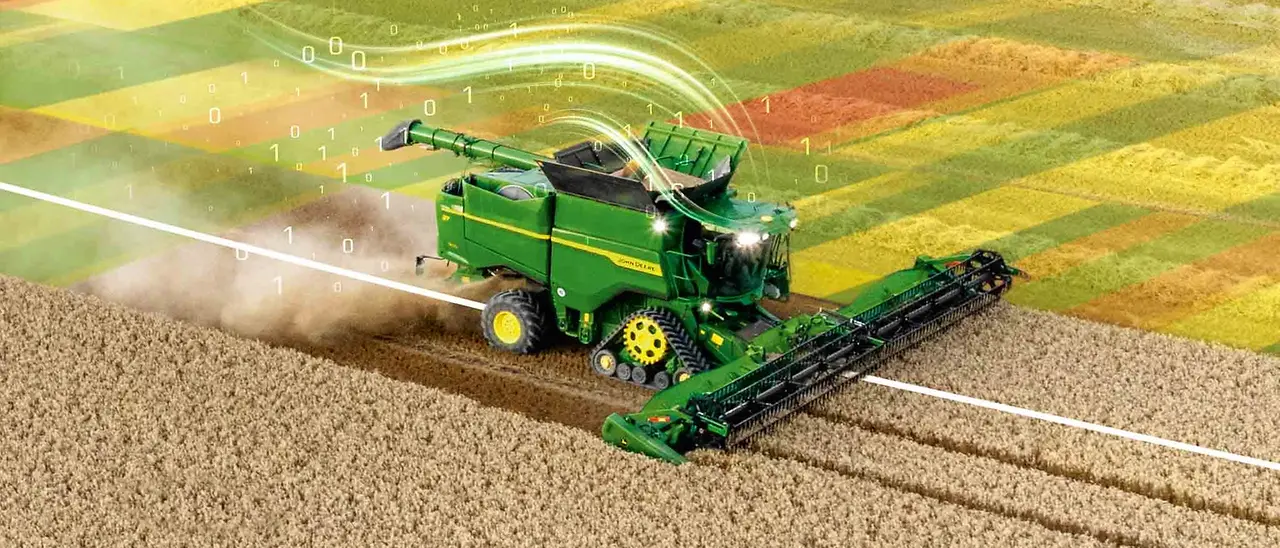 Στάδιο συγκομιδής με θεριζοαλωνιστική στο χωράφι