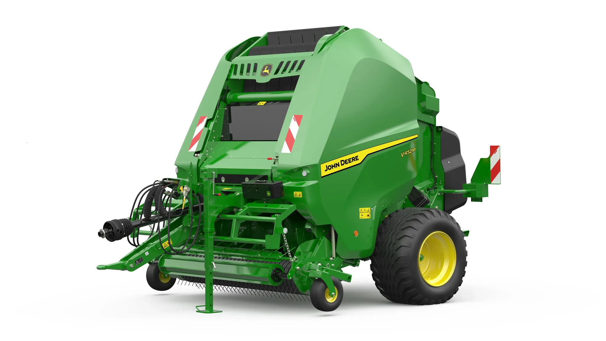 Χορτοδετικό κυλινδρικών δεμάτων John Deere V452M με μεταβλητό θάλαμο, συλλέκτη και σύστημα τροφοδοσίας σε απεικόνιση από γωνιακή μπροστινή πλευρά σε λευκό φόντο.