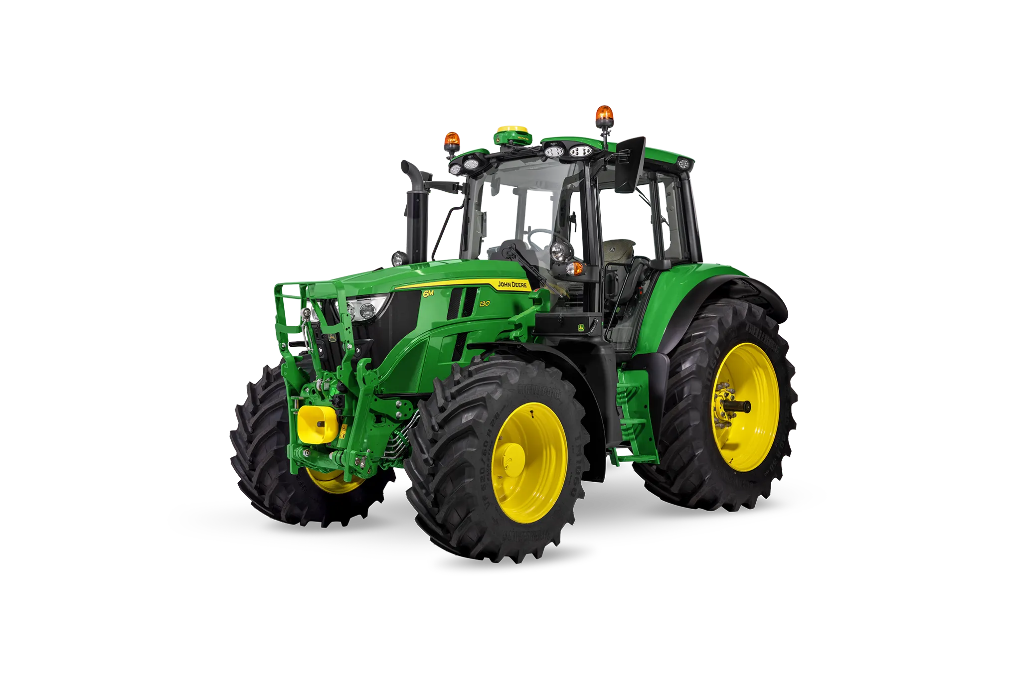 Τρακτέρ 6M 130 της John Deere απομονωμένο σε λευκό φόντο με συμπαγές πλαίσιο και φαρδιά πίσω ελαστικά